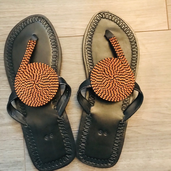 Ladies African Maasai Sandals. - Picture 2 of 4